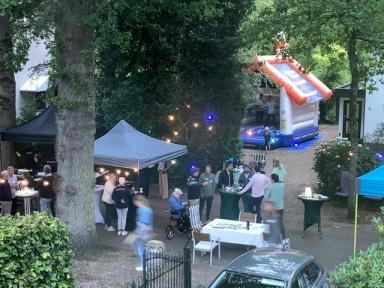 Foto 4 van 4 bij het verslag van Straatfeest Ferdinand Huycklaan